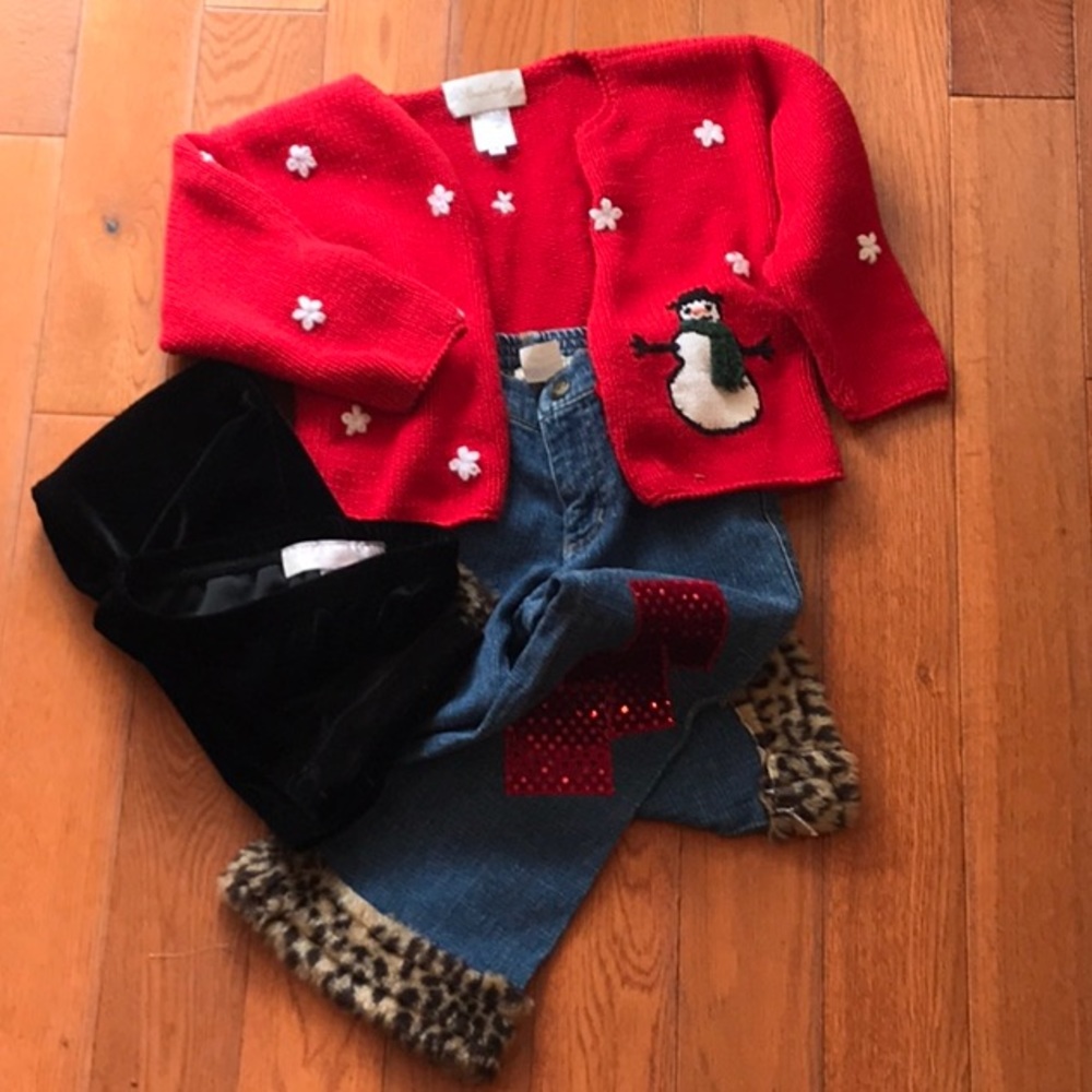 Girls Christmas jeans & cardigan/velvet leggings
